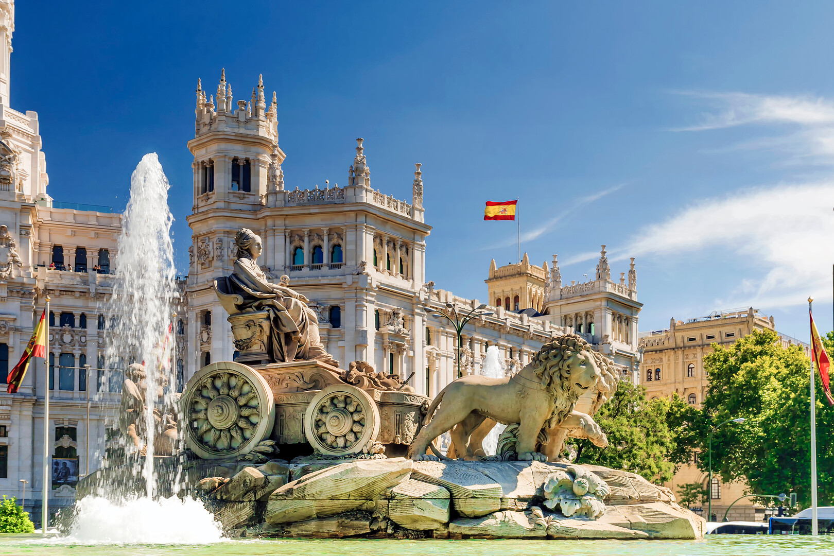 Fonte de Cibeles e o Palácio de Cibeles, em Madrid